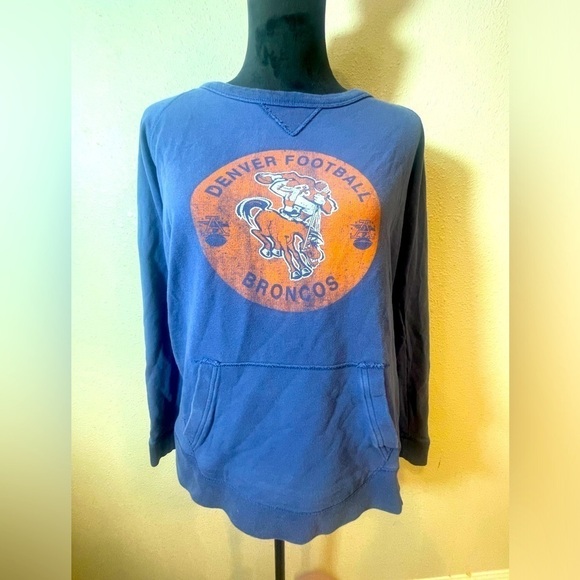 ‘47 brand Denver Broncos Vintage Style Sweatshirt- Size L (fits closer to a M) - Picture 1 of 11